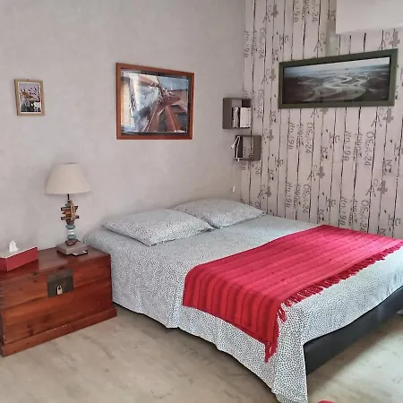 Aux Portes D'angers Ле Пон-де-Се